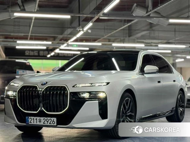BMW 7 Series (G70) 2025 Белый из Кореи
