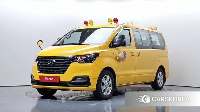 Hyundai The New Grand Starex 2019 Желтый из Кореи