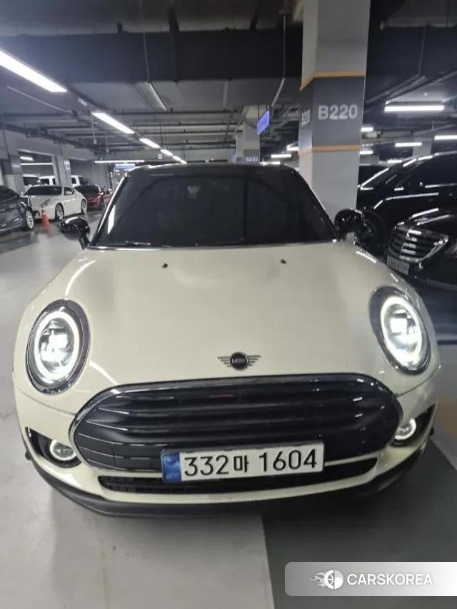 Mini Cooper Clubman 2021 Жемчужный цвет из Кореи