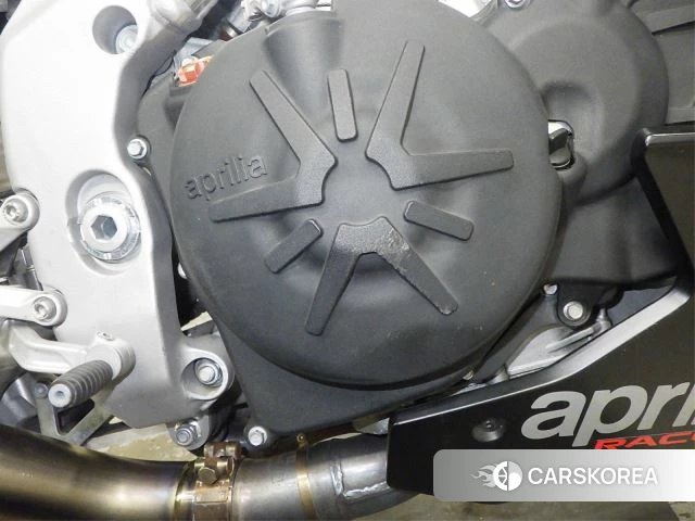 Engine photo