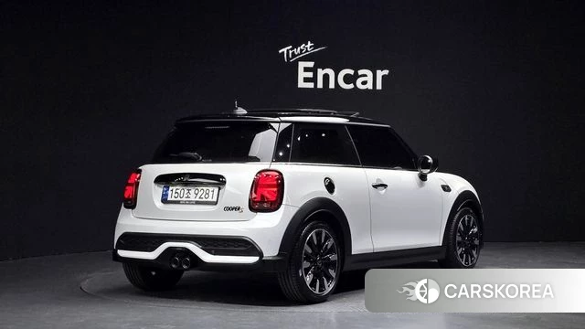 Mini Cooper S 2023 Белый из Кореи