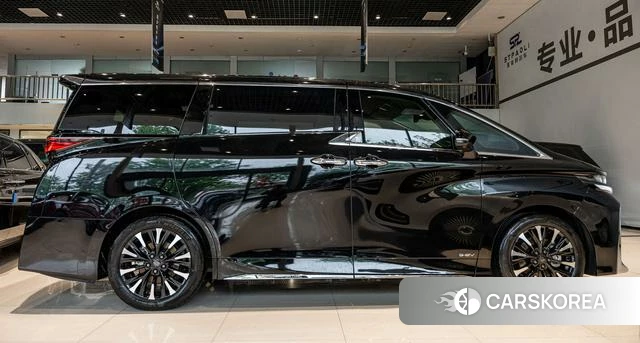 Toyota Wilfa 2024 Черный из Китая