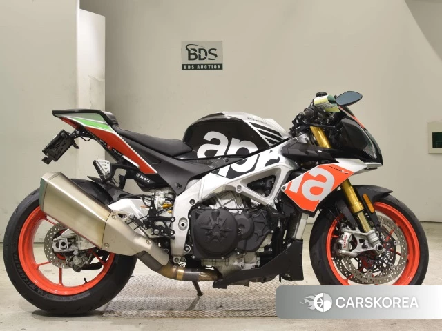 Проданный Aprilia TUONO V4 1100 FACTORY 2017 из Японии