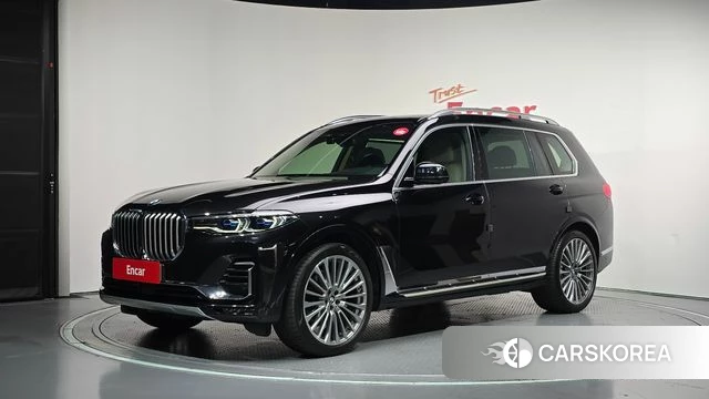 BMW X7 (G07) 2021 Черный из Кореи