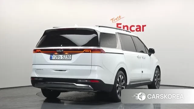 Kia Carnival 4th generation 2023 Белый из Кореи