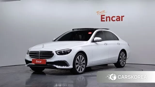 Mercedes-Benz E-Class W213 2022 Белый из Кореи