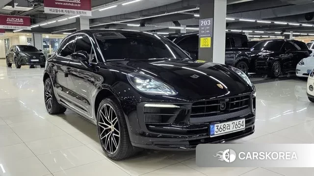 Porsche Macan 2022 Черный из Кореи