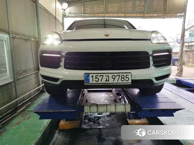 Porsche Cayenne (PO536) 2020 Белый из Кореи