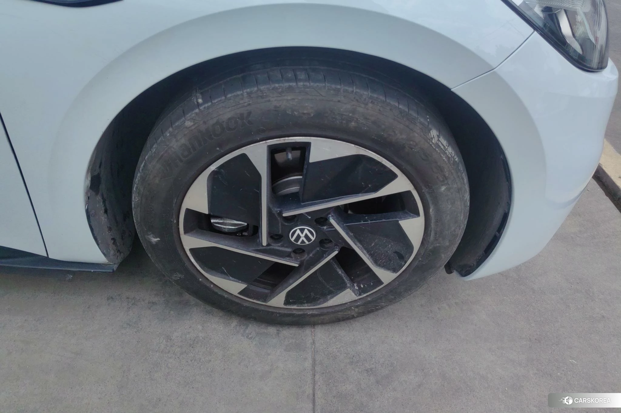 Volkswagen ID.3 2023 Белый из Китая