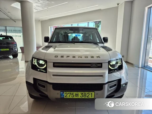 Land Rover Defender (L663) 2024 Белый из Кореи