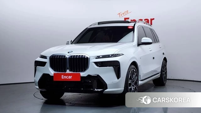 BMW X7 (G07) 2025 Белый из Кореи