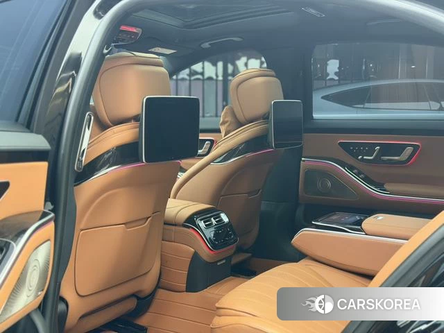 Mercedes-Benz S-class 2023 Черный из Китая