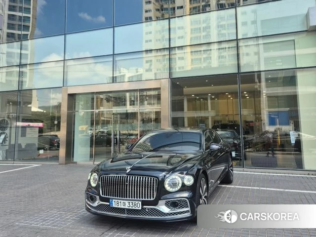 Bentley Flying Spur 3rd Generation 2023 Черный из Кореи