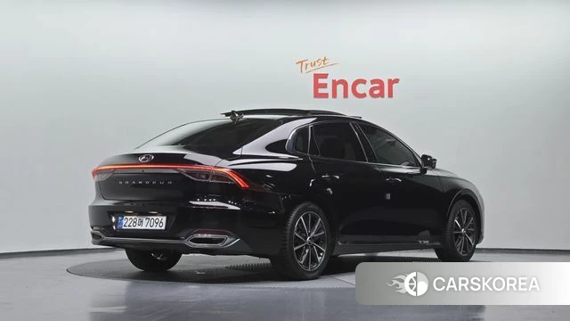 Hyundai The New Grandeur IG 2022 Черный из Кореи