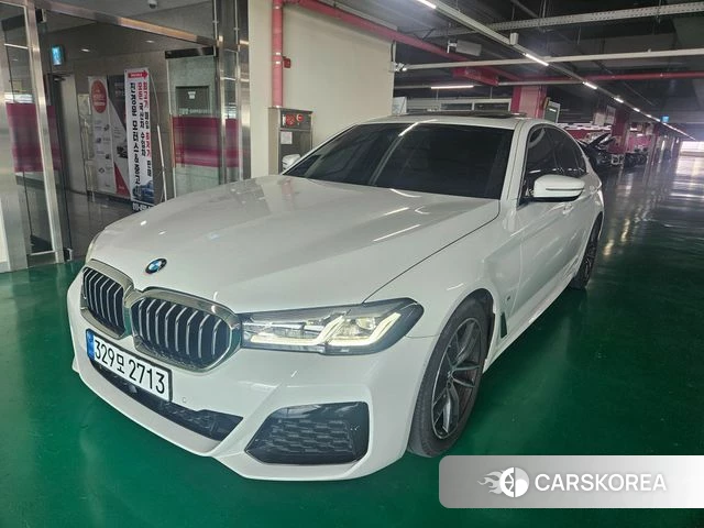 BMW 5 Series (G30) 2023 Белый из Кореи