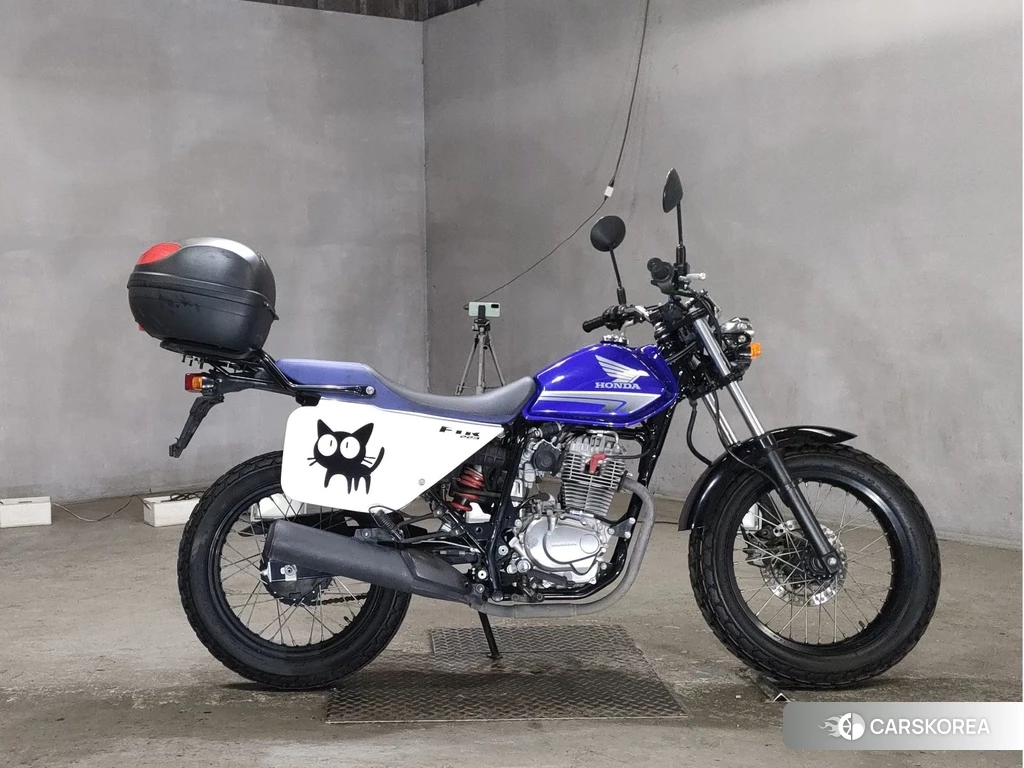 Проданный Honda FTR223 2015 из Японии