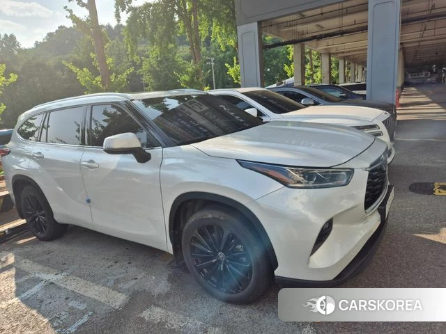 Toyota Highlander 4th Generation 2023 Белый из Кореи