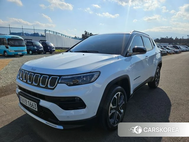Jeep Compass 2nd Generation 2022 Белый из Кореи