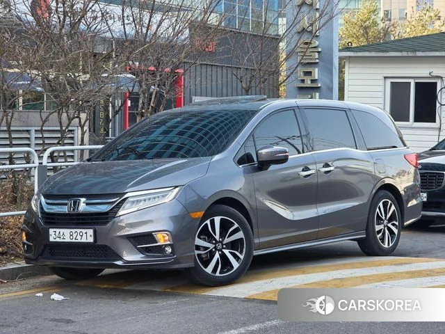 Honda Odyssey 2018 Серый из Кореи