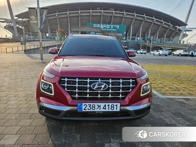 Hyundai Venue 2023 Красный из Кореи
