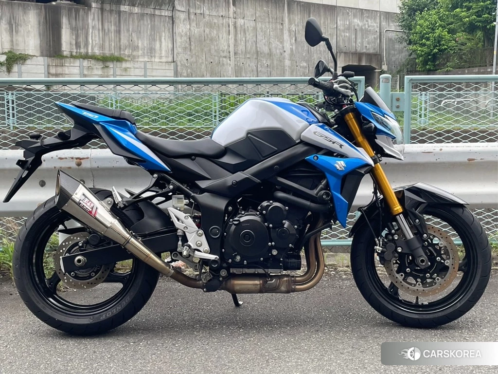 Проданный Suzuki GSR750 ABS 2016 из Японии