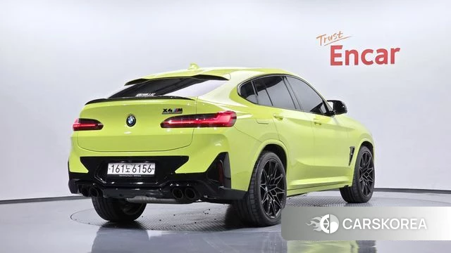 BMW X4M (G02) 2022 Желтый из Кореи