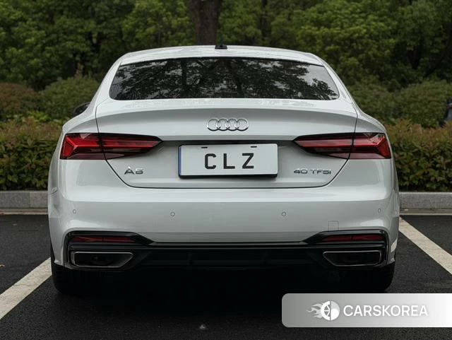 Audi A5 2022 Белый из Китая