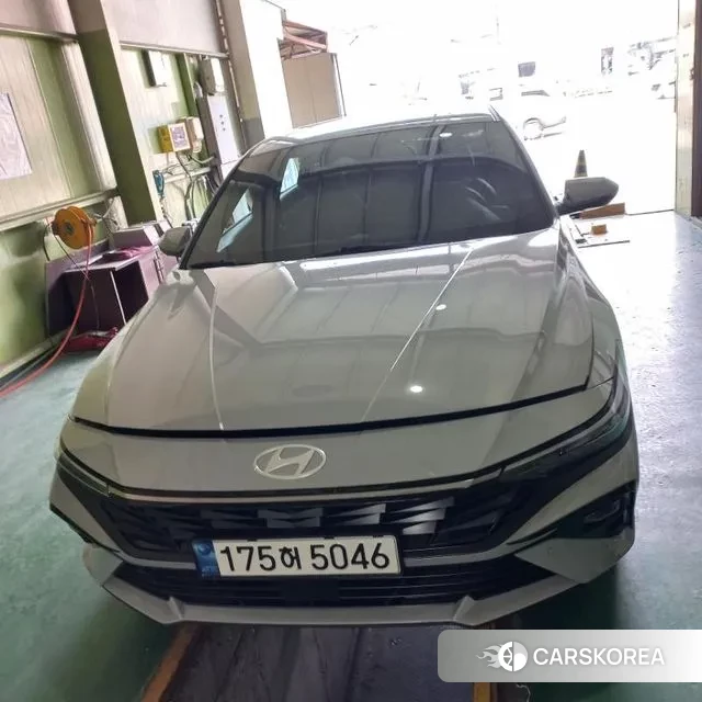 Hyundai The New Avante Hybrid (CN7) 2023 Серебристо-серый из Кореи