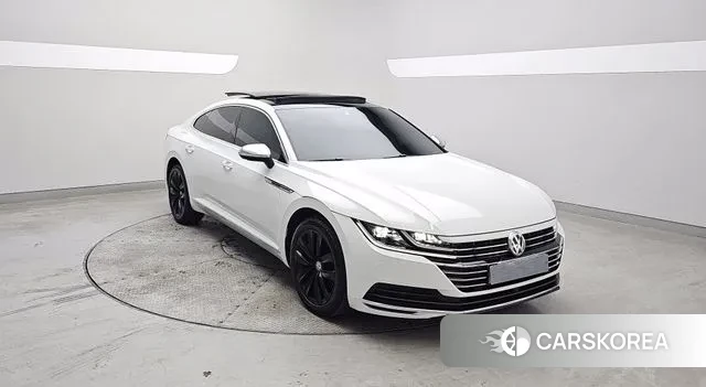 Volkswagen Arteon 2019 Белый из Кореи