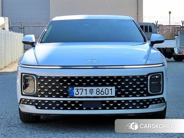 Hyundai Grandeur (GN7) 2025 Белый из Кореи