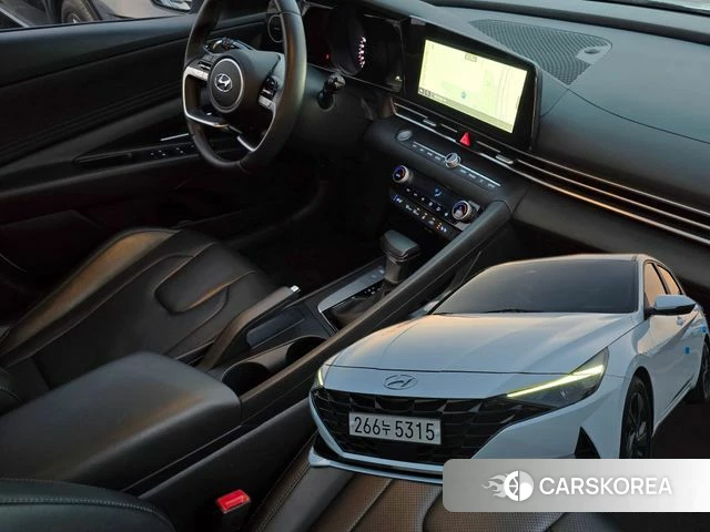 Hyundai Avante (CN7) 2022 Белый из Кореи