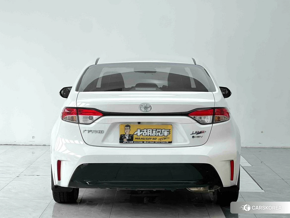 Toyota Levin 2024 Белый из Китая