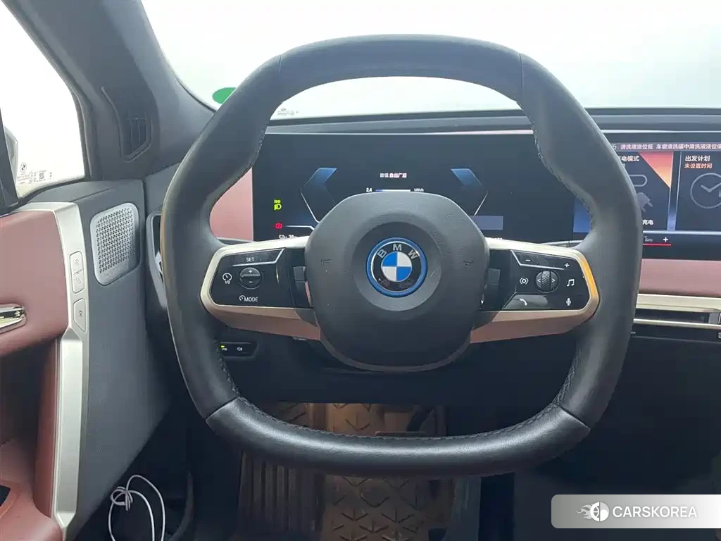 BMW iX M60 2022 Silver/gray из Китая