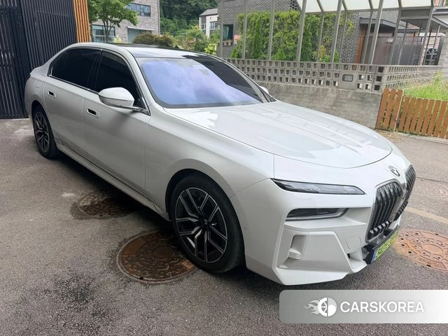 BMW 7 Series (G70) 2026 Белый из Кореи