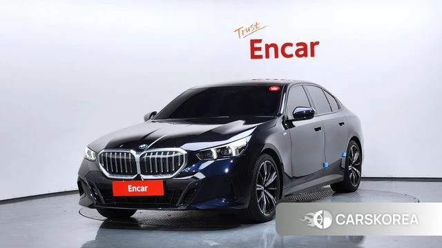 BMW 5 Series (G60) 2024 Черный из Кореи