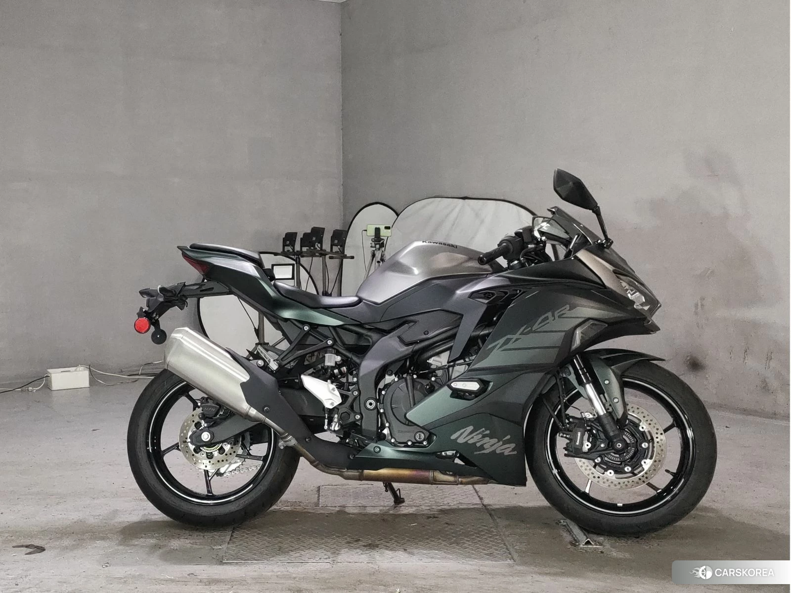 OTHER NINJA ZX-4R SE 2025 из Японии, фото 3