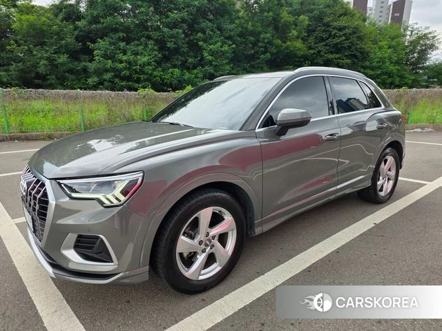 Audi Q3 (F3) 2020 Серый из Кореи