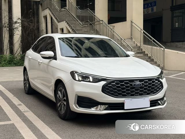 Ford Forrest 2022 Белый из Китая