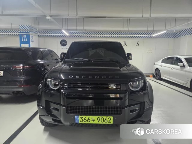 Land Rover Defender (L663) 2025 Черный из Кореи