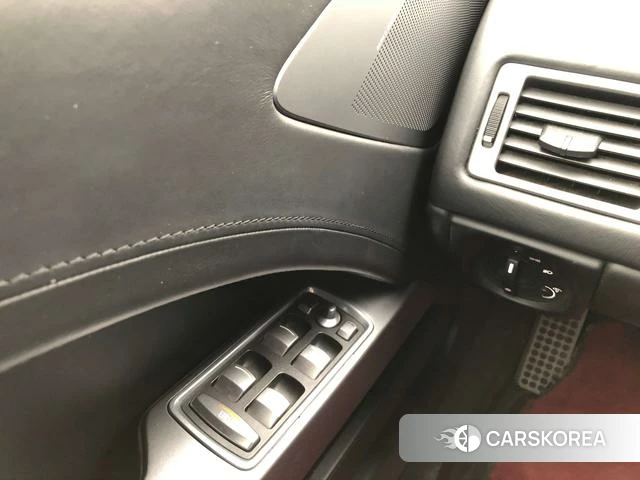 Aston Martin Rapide 2018 Темно-серый из Китая