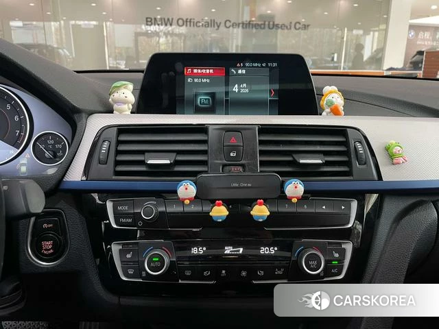 BMW 3 series 2019 Белый из Китая