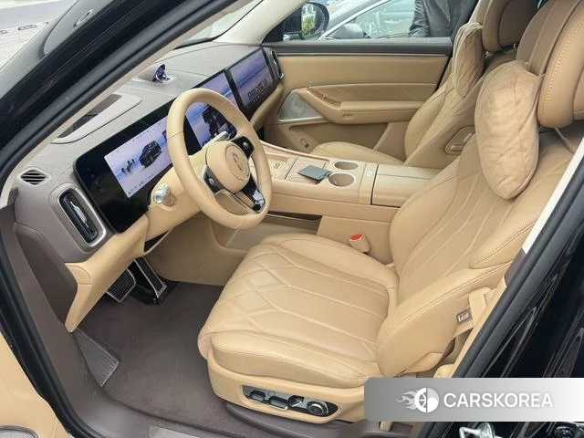 AITO Ask the world M8 2025 Черный из Китая