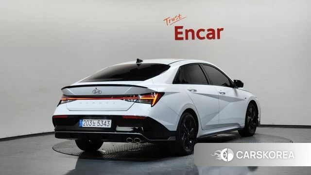 Hyundai The New Avante Hybrid (CN7) 2023 Белый из Кореи