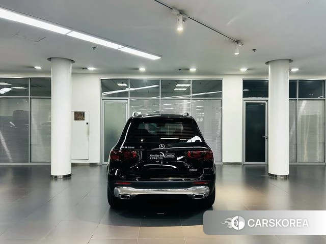 Mercedes-Benz GLB 2024 Черный из Китая