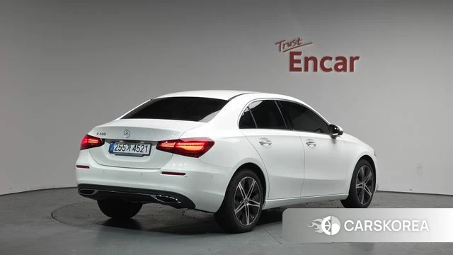 Mercedes-Benz A-Class W177 2025 Белый из Кореи