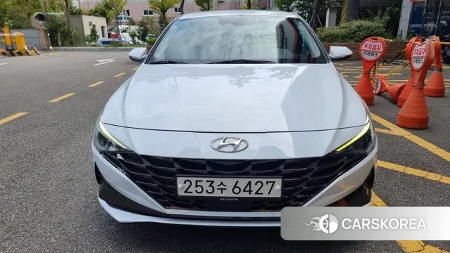 Hyundai Avante (CN7) 2022 Белый из Кореи