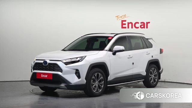 Toyota RAV4 5th Generation 2024 Белый из Кореи