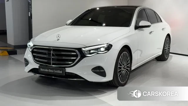 Mercedes-Benz E-Class W214 2025 Белый из Кореи