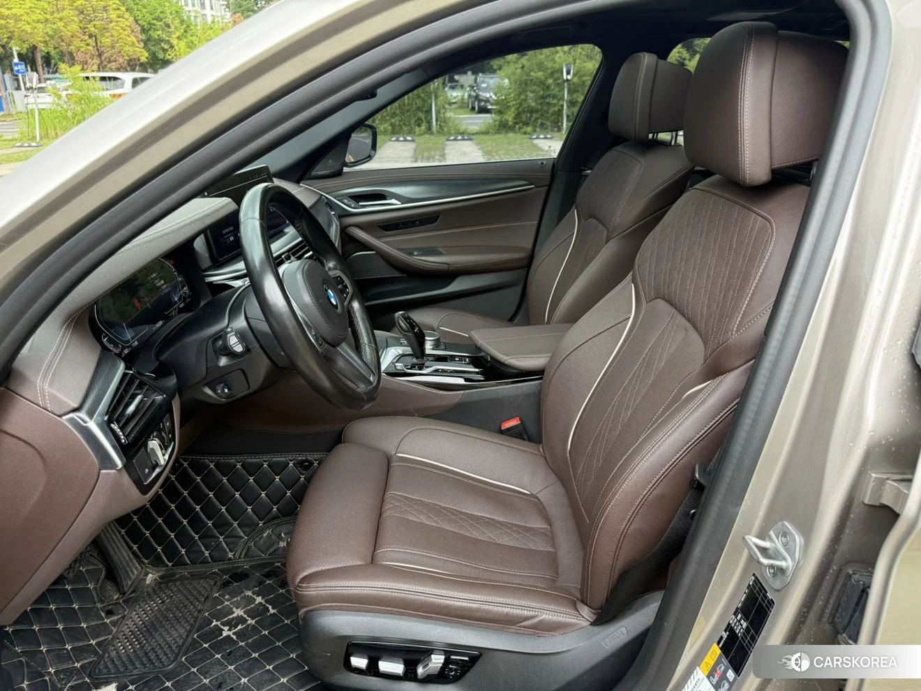 BMW 5 series PHEV 2020 Шампань из Китая