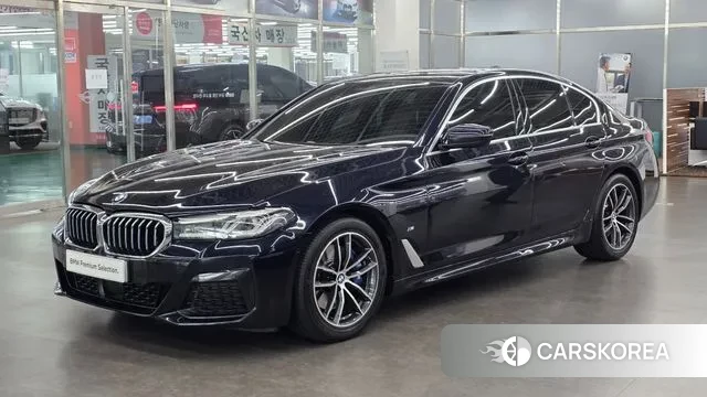 BMW 5 Series (G30) 2022 Черный из Кореи